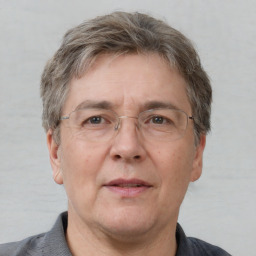 Neutral white middle-aged male with short  brown hair and brown eyes