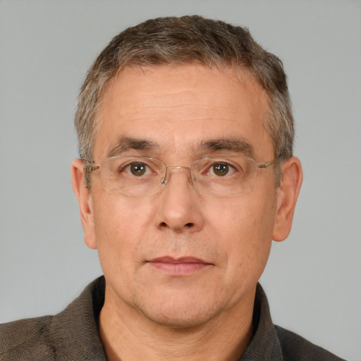 Neutral white middle-aged male with short  brown hair and brown eyes