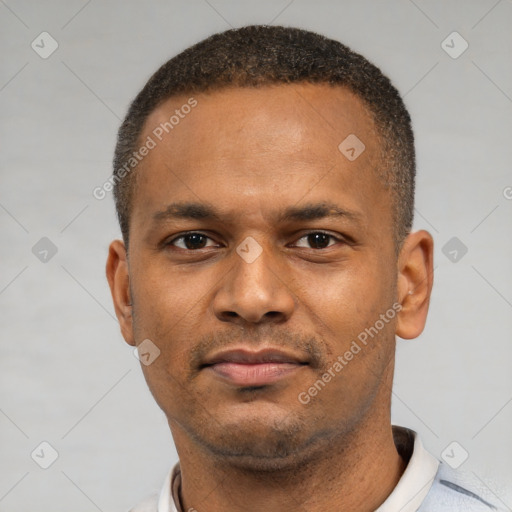 Neutral latino young-adult male with short  brown hair and brown eyes