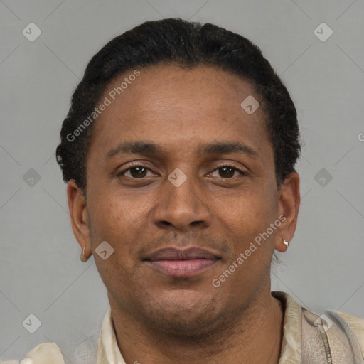 Neutral latino adult male with short  brown hair and brown eyes