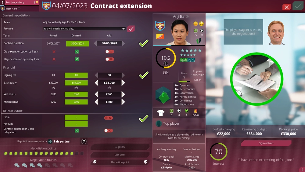 Football Manager contract extension screen showing goalkeeper Anji Bal's negotiation with agent discussion