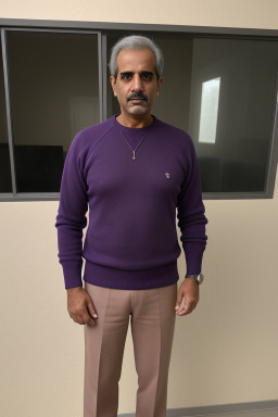 Kuwaiti 45 years male with  brown hair