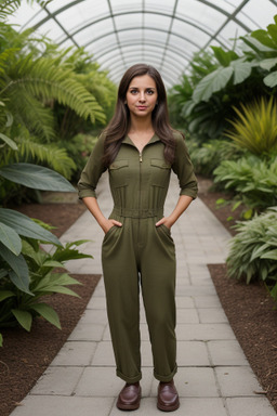 Venezuelan adult female with  brown hair