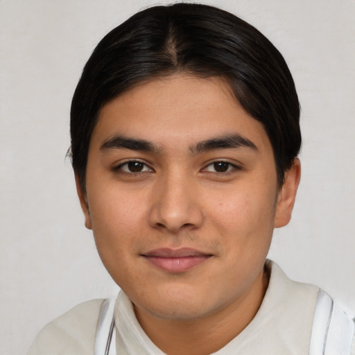 Neutral latino young-adult male with short  brown hair and brown eyes