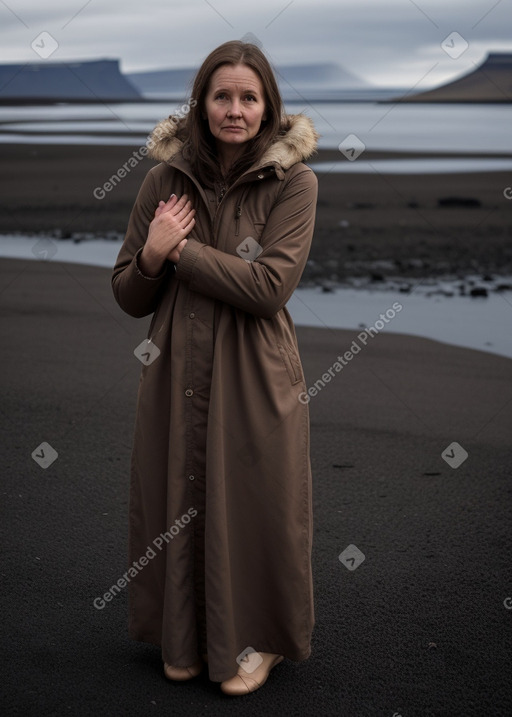 Icelandic 45 years female with  brown hair