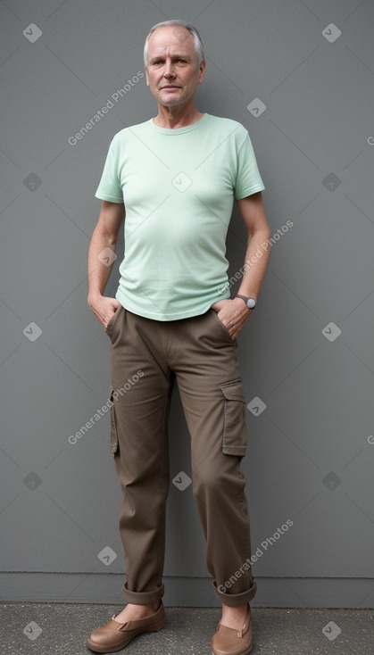 New zealand 45 years male with  brown hair