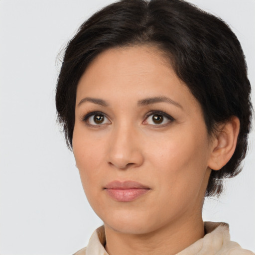 Neutral latino young-adult female with short  brown hair and brown eyes