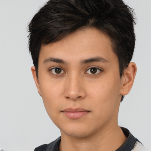 Neutral latino young-adult male with short  brown hair and brown eyes