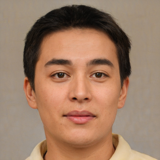 Neutral latino young-adult male with short  brown hair and brown eyes