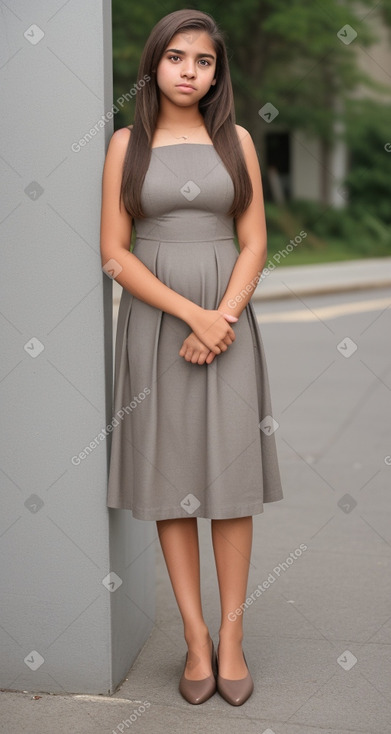 Panamanian teenager female with  brown hair