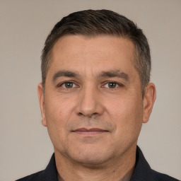 Neutral white adult male with short brown hair and brown eyes