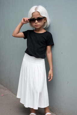 Nicaraguan child girl with  white hair